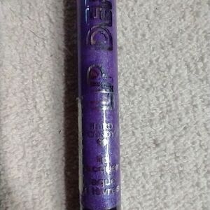 Hard candy lip def 593 midnight stroll